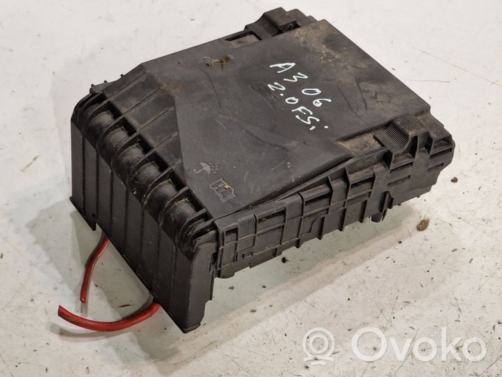 Audi A3 S3 8P Module de fusibles 1K0937124K