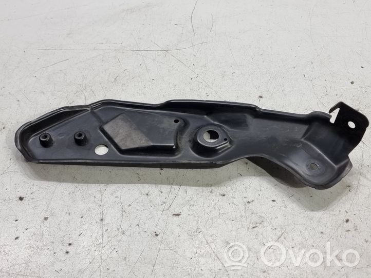 Seat Leon (5F) Jäähdyttimen kehyksen suojapaneelin kiinnike 5F0806930