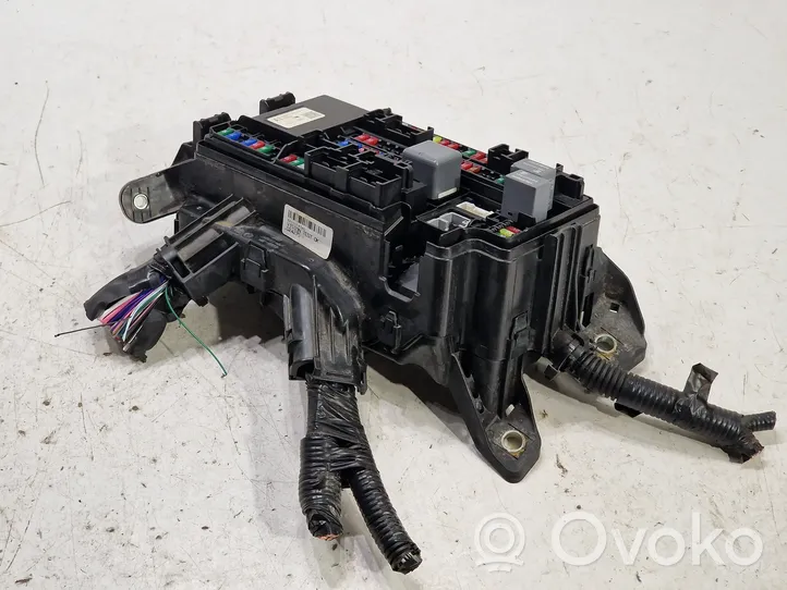 Toyota C-HR Module de fusibles 82111F4340