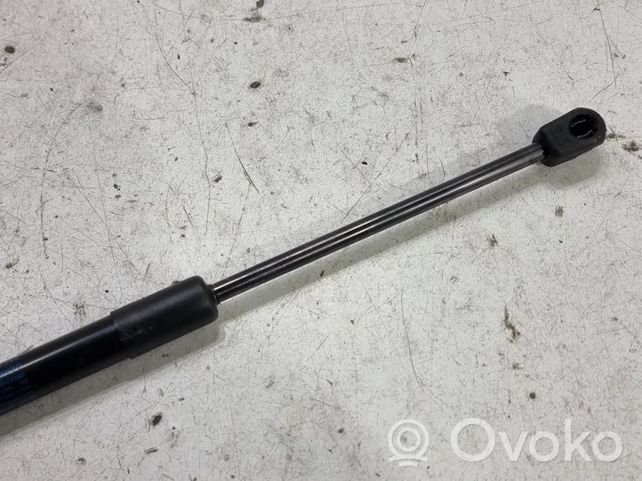 Volkswagen PASSAT B7 Tailgate/trunk strut/damper 3AE827550A