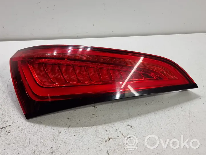 Audi Q5 SQ5 Lampy tylnej klapy bagażnika 8R0945093C