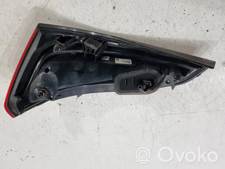 Audi Q5 SQ5 Lampy tylnej klapy bagażnika 8R0945093C