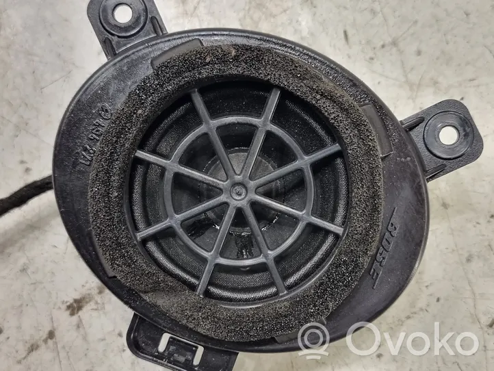 Audi Q7 4L Enceinte de plage arrière 4L0035361