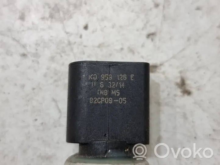 Volkswagen Golf VI Air conditioning (A/C) pressure sensor 1K0959126E