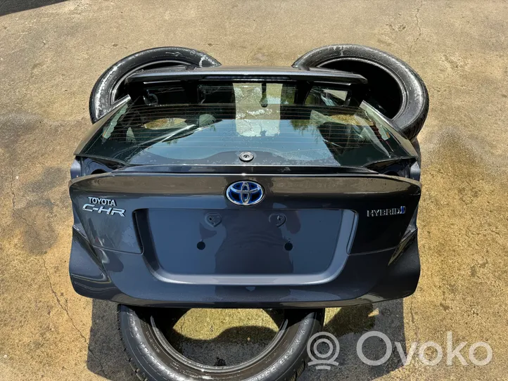 Toyota C-HR Takaluukun/tavaratilan kansi 