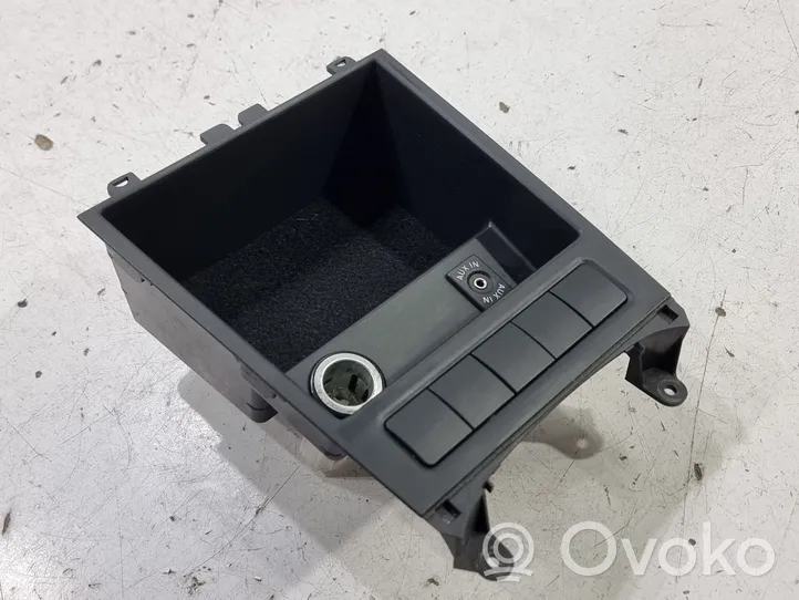 Volkswagen Jetta VI Consolle centrale del vano portaoggetti 5C7857925