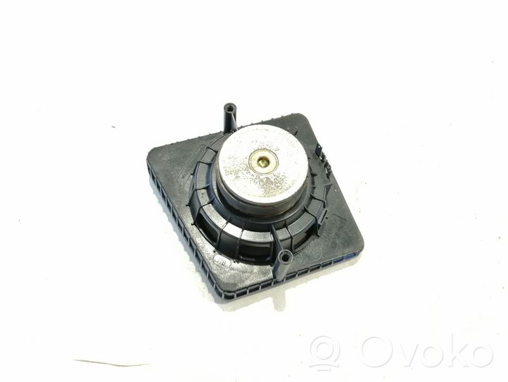 Audi 80 90 B2 Altavoz del panel 811035400E