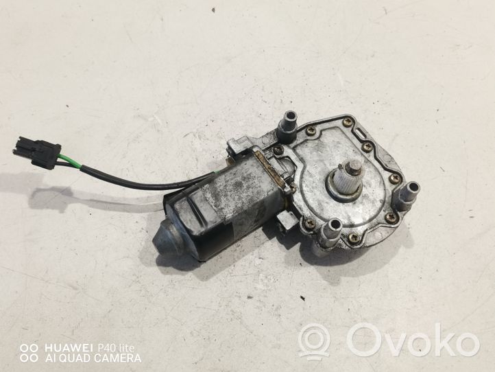 Audi A6 S6 C4 4A Moteur de lève-vitre de porte arrière 0531826001