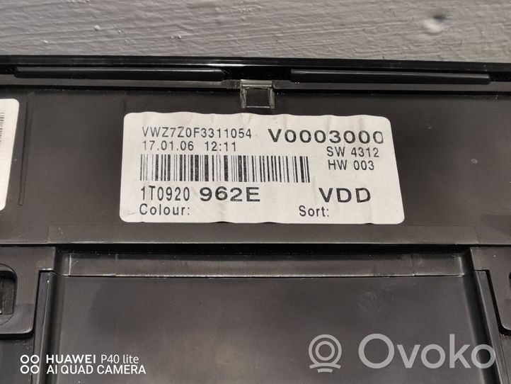 Volkswagen Touran I Tachimetro (quadro strumenti) A2C53023102