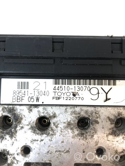 Toyota Corolla E120 E130 Pompe ABS 4451013070