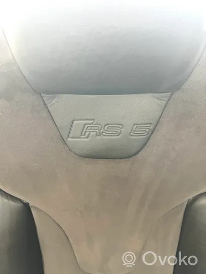 Audi RS5 Istuimien ja ovien verhoilusarja 