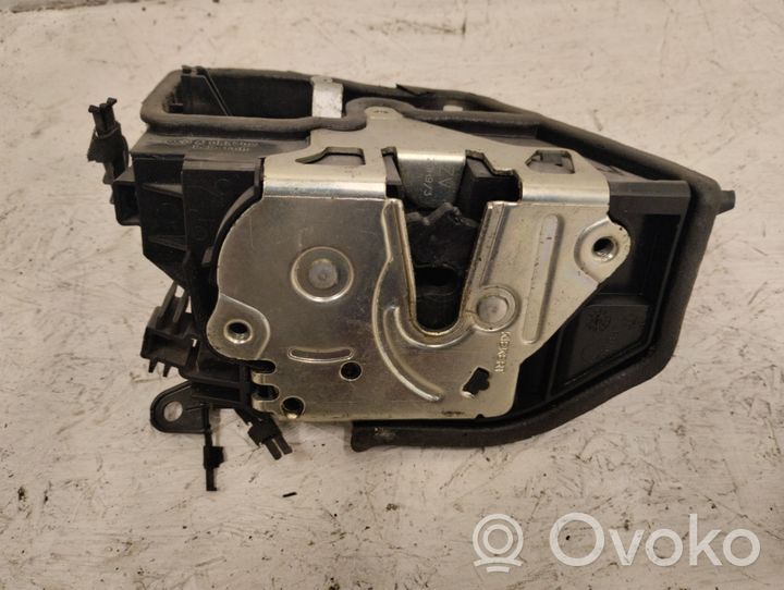 BMW 5 E60 E61 Serrure de porte avant 7229458