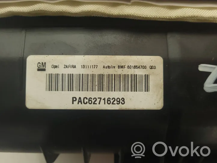 Opel Zafira B Airbag del passeggero 13111177