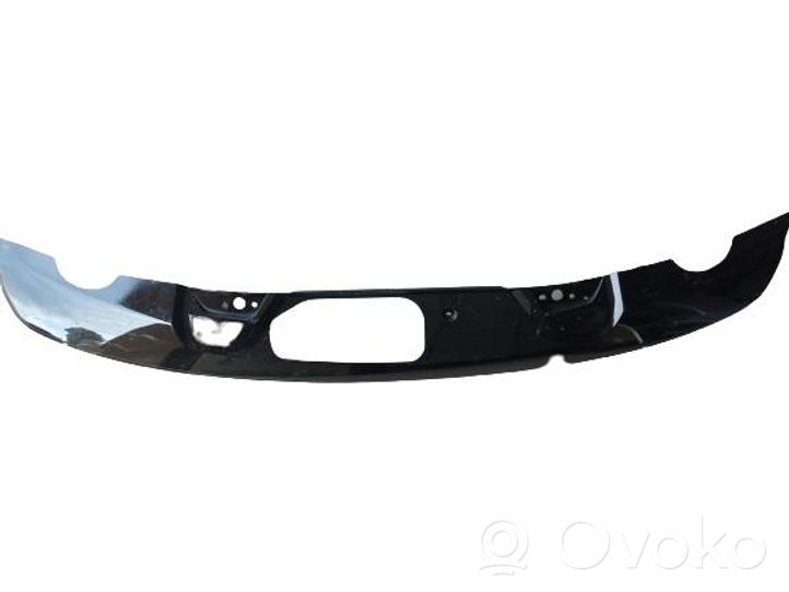 Volvo XC40 Rivestimento della parte inferiore del paraurti posteriore 32136123