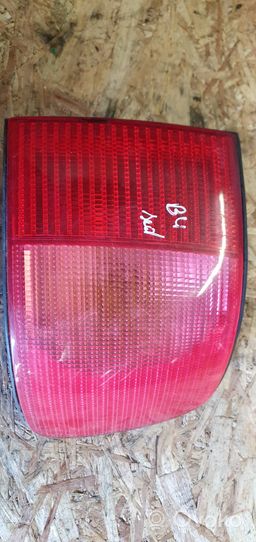 Audi A8 S8 D2 4D Lampa tylna 292902