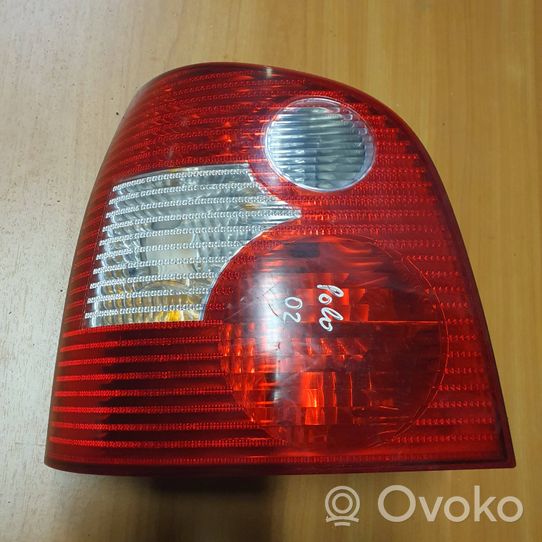 Volkswagen Polo Galinis žibintas kėbule 6Q6945095B