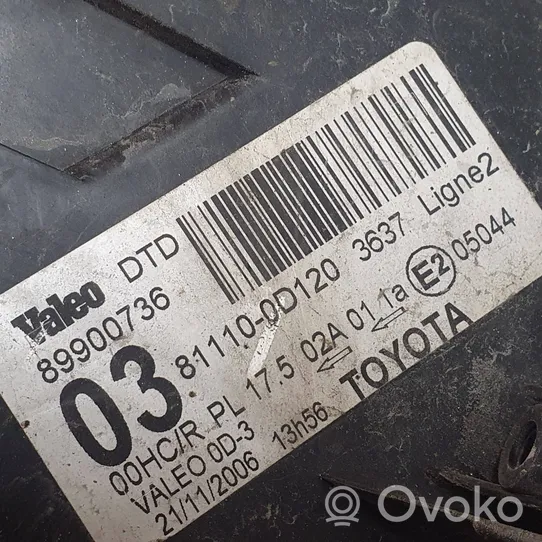 Toyota Yaris Передняя фара 811100D120