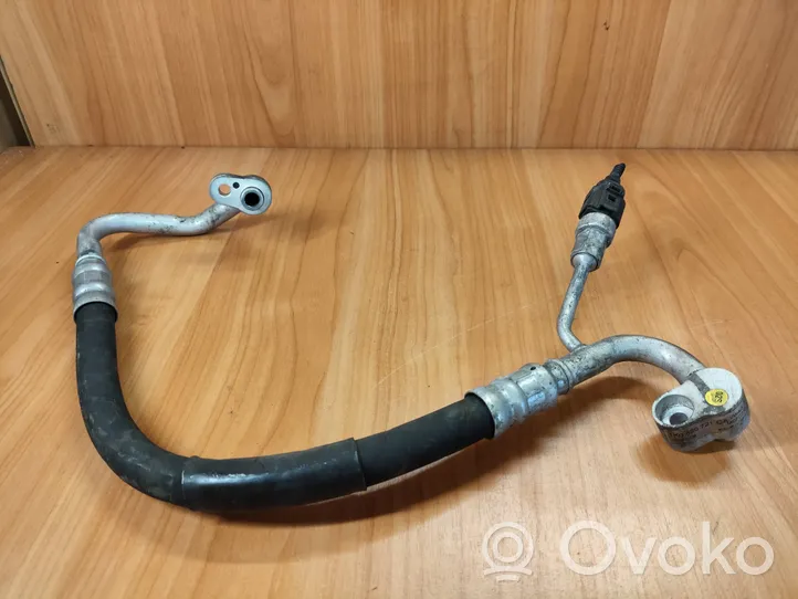 Volkswagen Touran II Air conditioning (A/C) pipe/hose 1K0820721CA