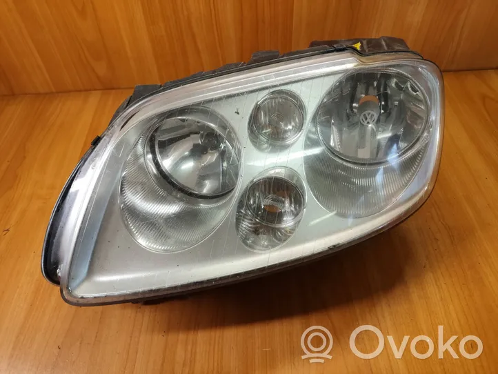 Volkswagen Touran I Lampa przednia 1T0941005M