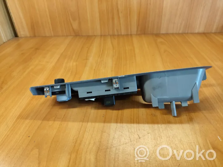 Volkswagen Golf VI Rivestimento pulsantiera finestrino della portiera anteriore 1K4868049C