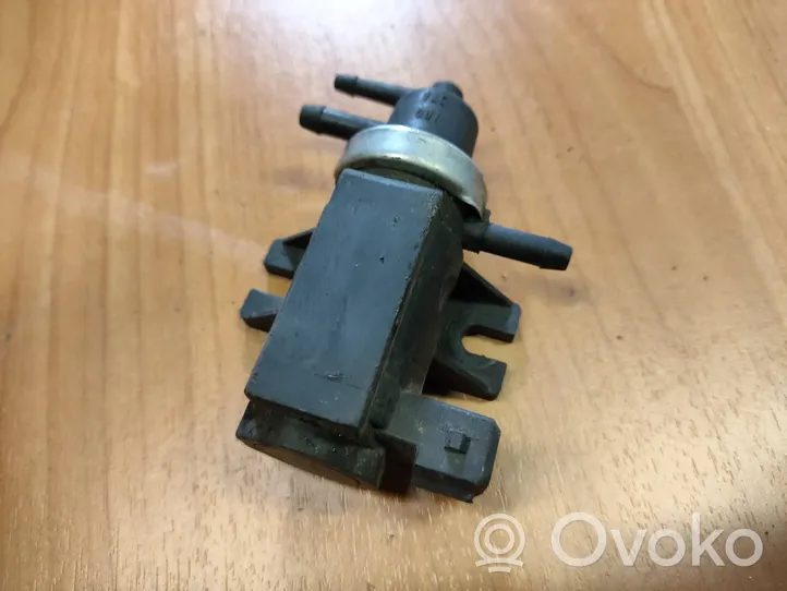 Volkswagen PASSAT B7 Solenoīda vārsts 1H0906627