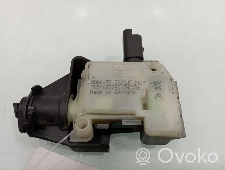 Citroen C4 II Moteur de verrouillage trappe à essence 9651690280