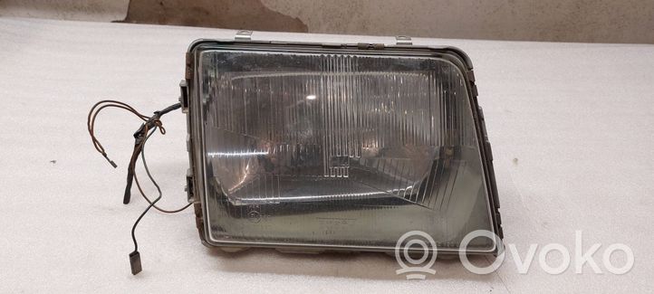 Opel Commodore C Lampa przednia 0301063102