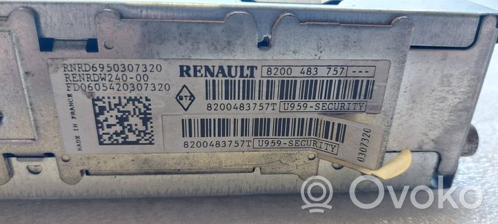 Renault Megane II Zmieniarka płyt CD/DVD 8200483757