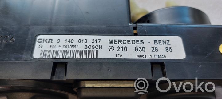 Mercedes-Benz E W210 Centralina del climatizzatore 2108302885