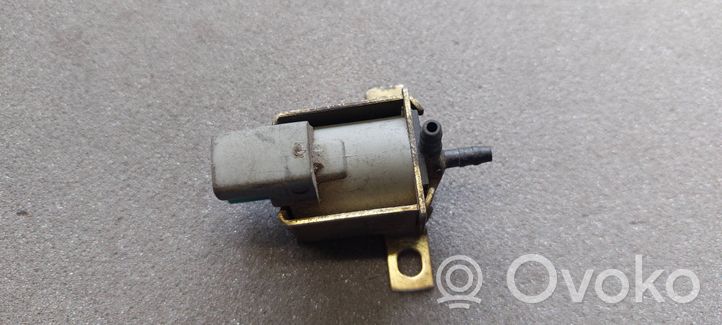 Opel Tigra A Turboahtimen magneettiventtiili 72097516