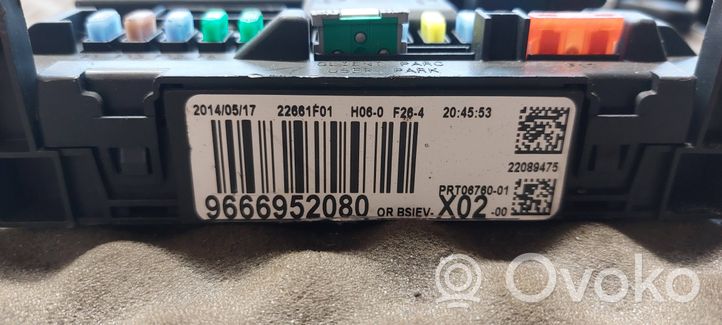 Peugeot 208 Kit calculateur ECU et verrouillage 9807827980