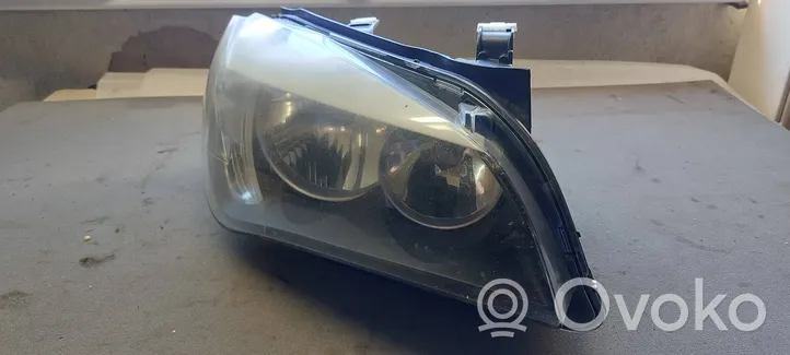 BMW X1 E84 Lampa przednia 89093507