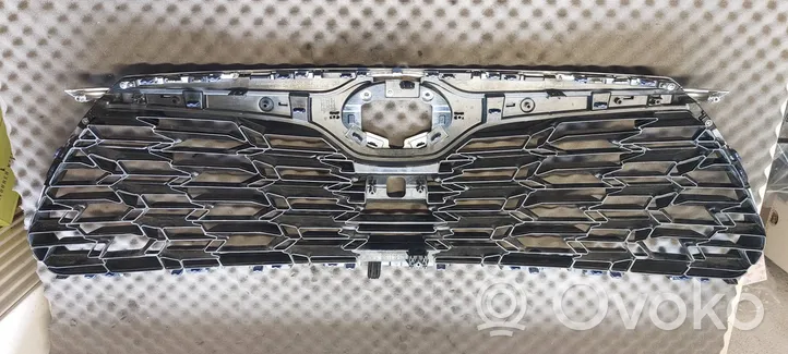 Toyota Highlander XU70 Front bumper upper radiator grill 531110E260