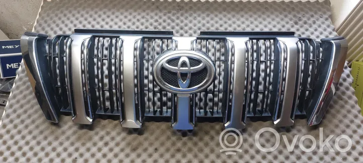 Toyota Land Cruiser (J150) Maskownica / Grill / Atrapa górna chłodnicy 5311160A71