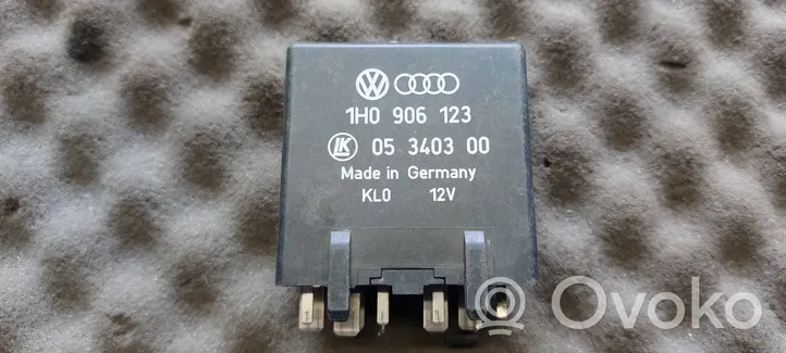 Audi A4 S4 B5 8D Citu veidu vadības bloki / moduļi 1H0906123
