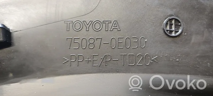 Toyota Highlander XU70 Galinės arkos apdaila 750870E030