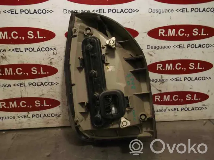 Opel Zafira A Lampy tylnej klapy bagażnika 62281