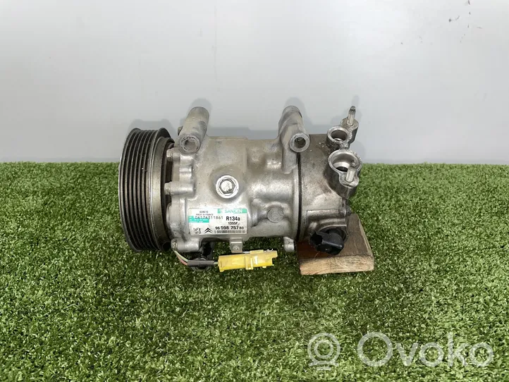 Citroen C4 I Ilmastointilaitteen kompressorin pumppu (A/C) 9659875780