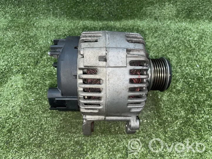 Volkswagen PASSAT B5.5 Generator/alternator TG14C011