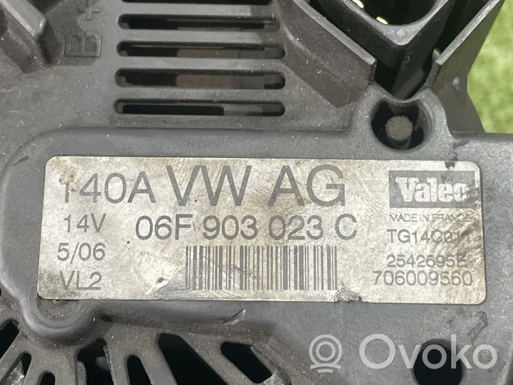 Volkswagen PASSAT B5.5 Generator/alternator TG14C011