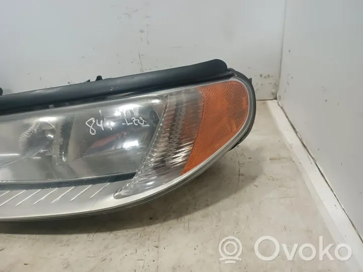 Volvo XC70 Lampa przednia 31214351