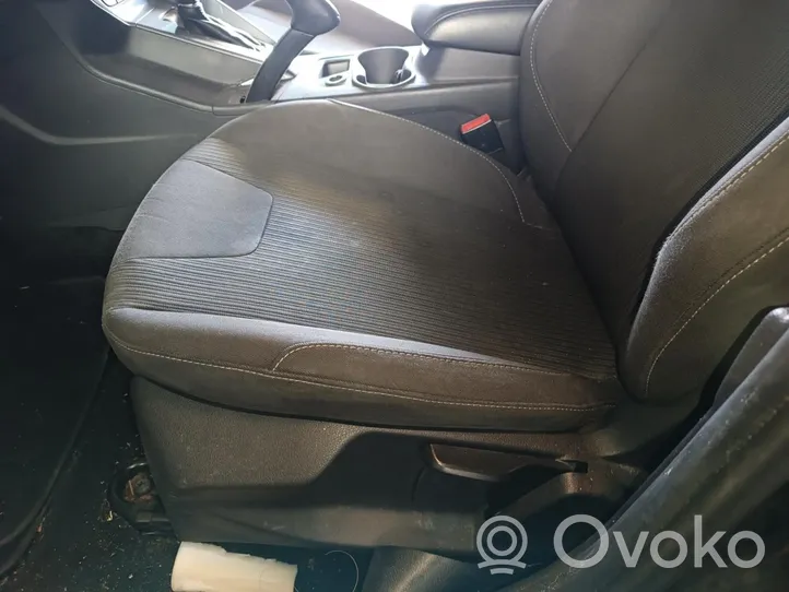 Ford Focus Fotel przedni kierowcy 