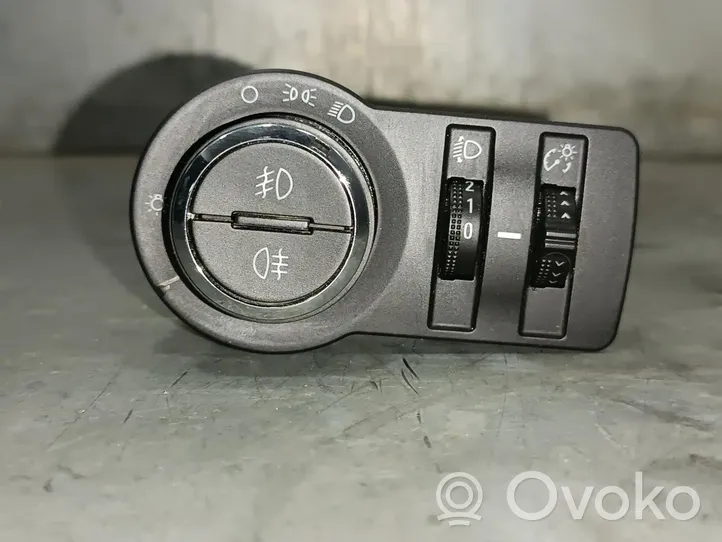 Opel Mokka Interrupteur d’éclairage 95297431