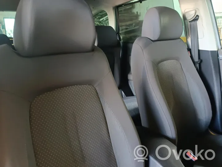 Seat Altea XL Etumatkustajan istuin 