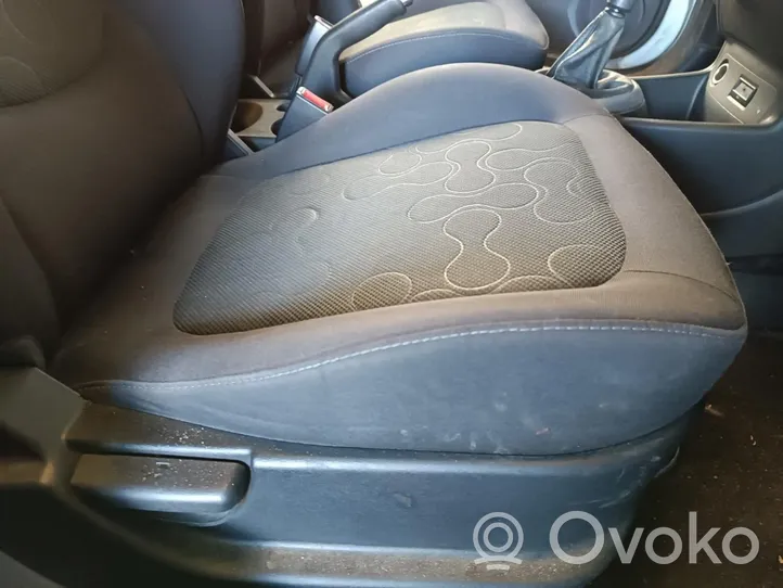 Hyundai i30 Priekšējais pasažiera sēdeklis 