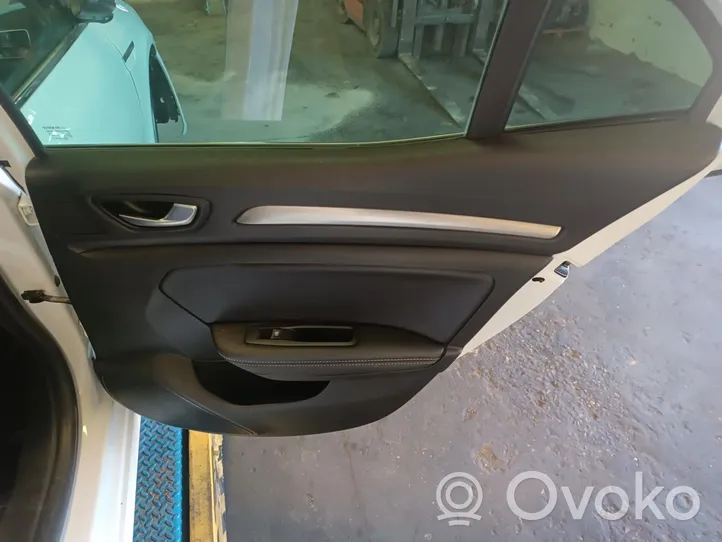 Renault Megane II Apmušimas galinių durų (obšifke) 
