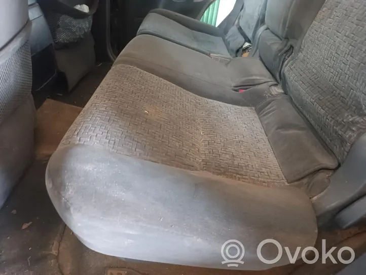 Toyota Land Cruiser (J120) Juego del asiento 