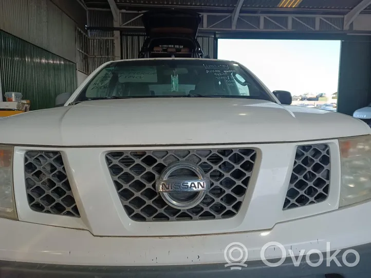 Nissan Navara Grille de calandre avant 