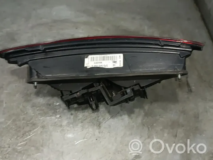 Seat Leon (5F) Lampa tylna 5F0945093L