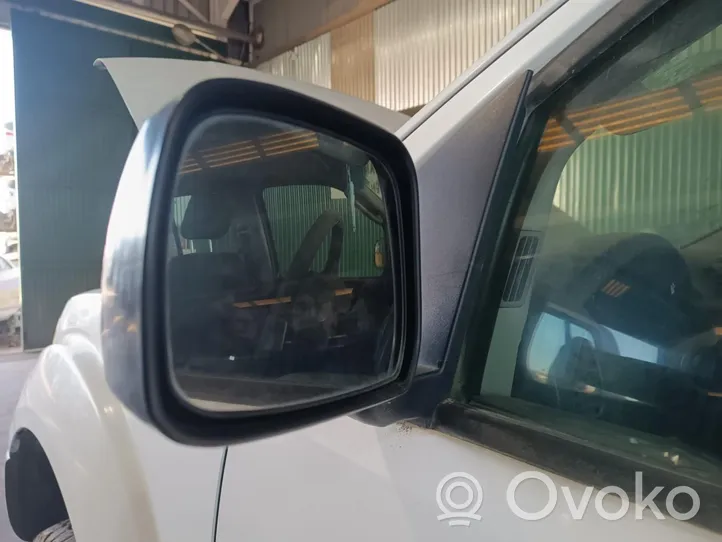 Nissan Navara Elektryczne lusterko boczne drzwi przednich 